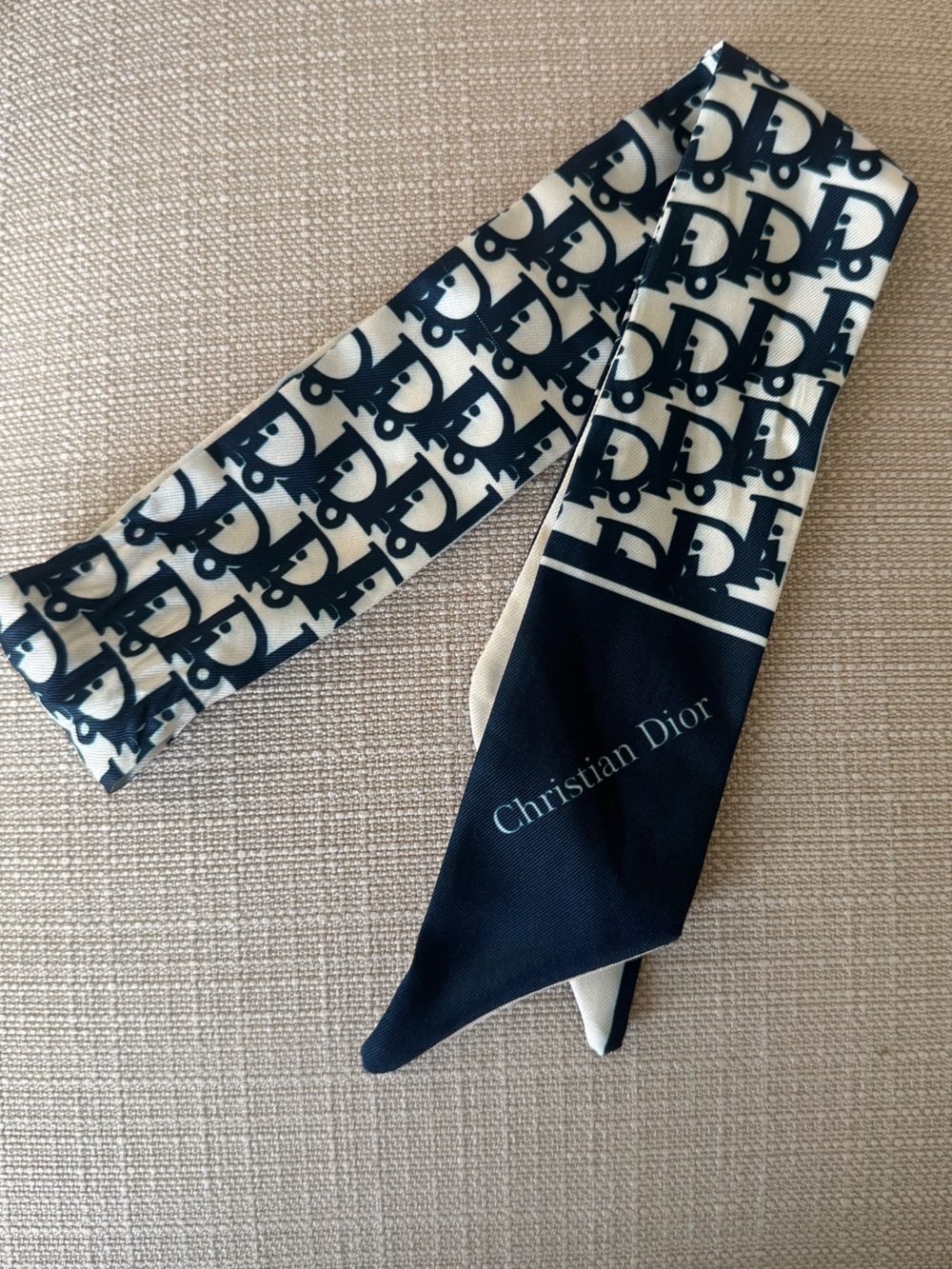 Christian Dior J’Adior Oblique Silk Twill Scarf Ivory Navy Monogram - Picture 2 of 7